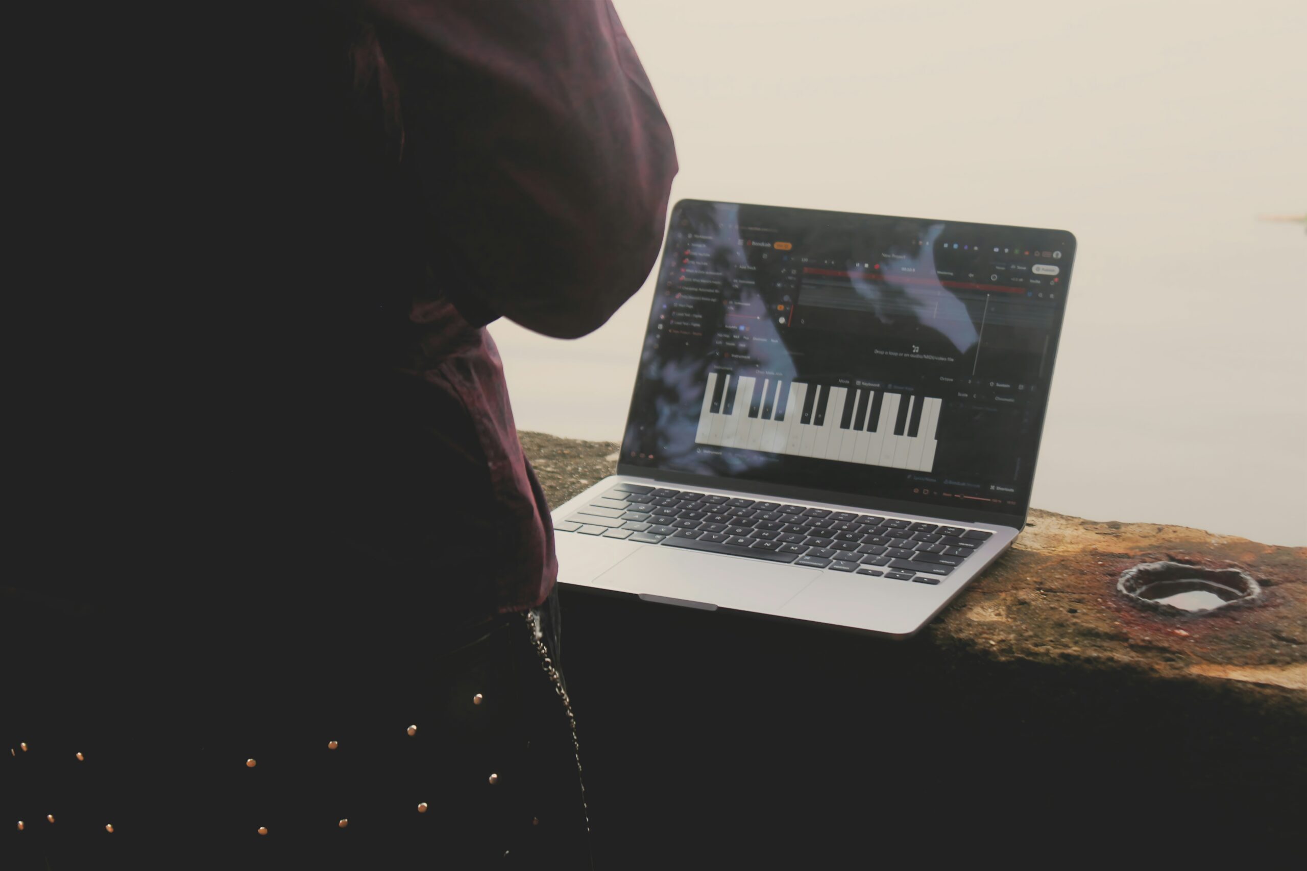 Student Learning Keyboard Piano Online Lessons